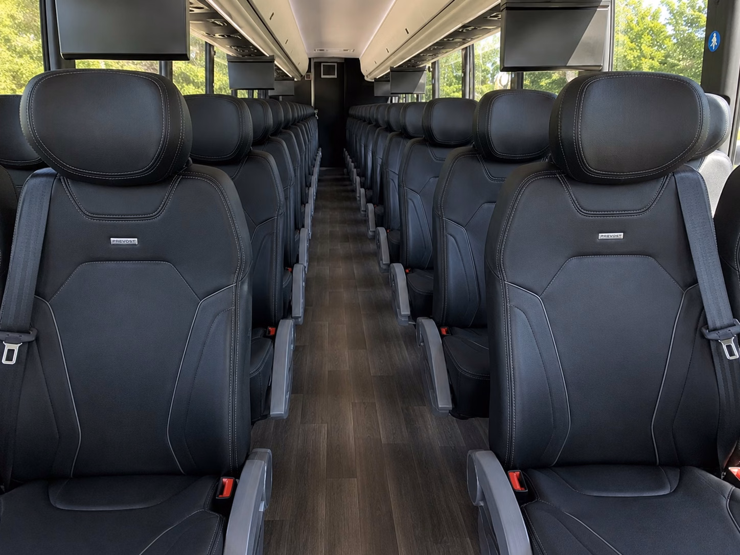 airport transfers and long distance wedding guest transportation near jurupa valley